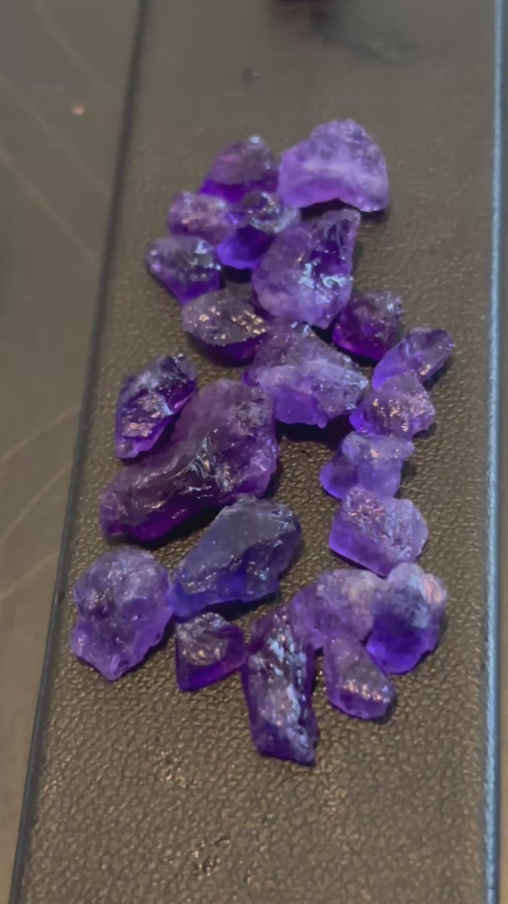32 CT Natural Rough Hackmanite – UV Color Change Rare Gemstone